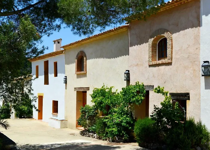 מלון Casas Benali 3*